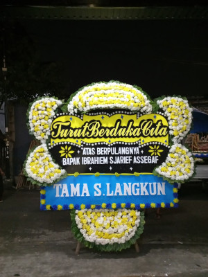 Papan Bunga Duka di Katekan